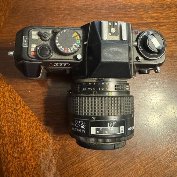 Nikon N2000 35mm SLR Film Camera with Nikkor AF 35-70mm Lens 1985 - Picture 4 of 4